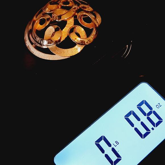 Vintage Crown Trifari Gold Plated Swirl Brooch Pin - Picture 11 of 11